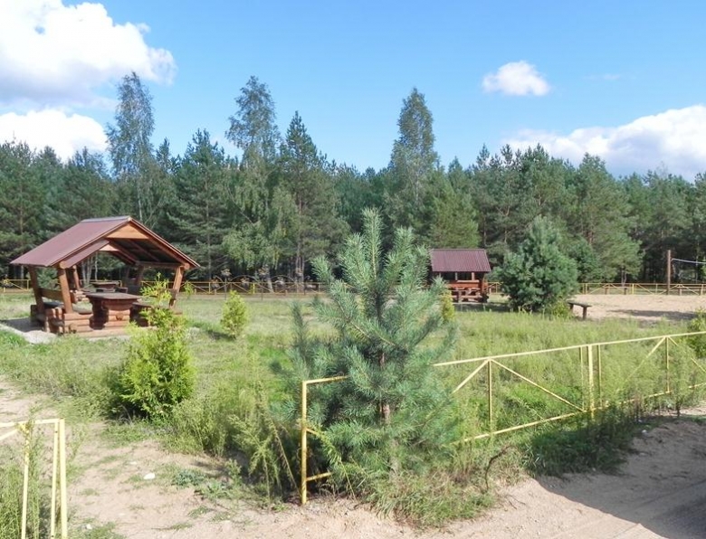 Въезд на базу отдыха