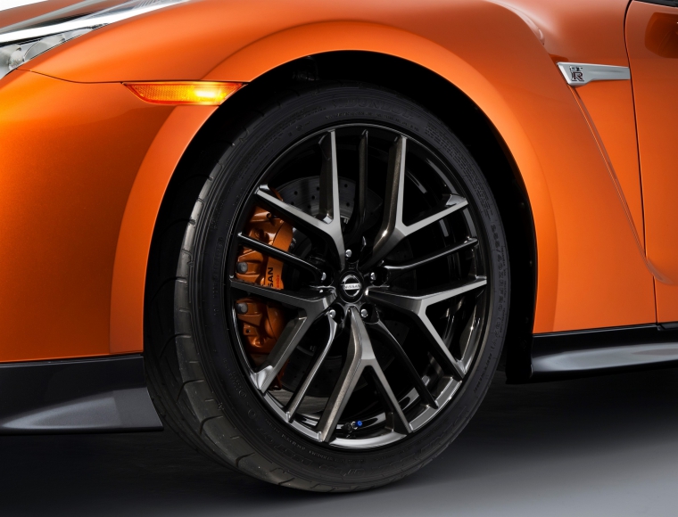 Премьеры автосалона в Нью-Йорке